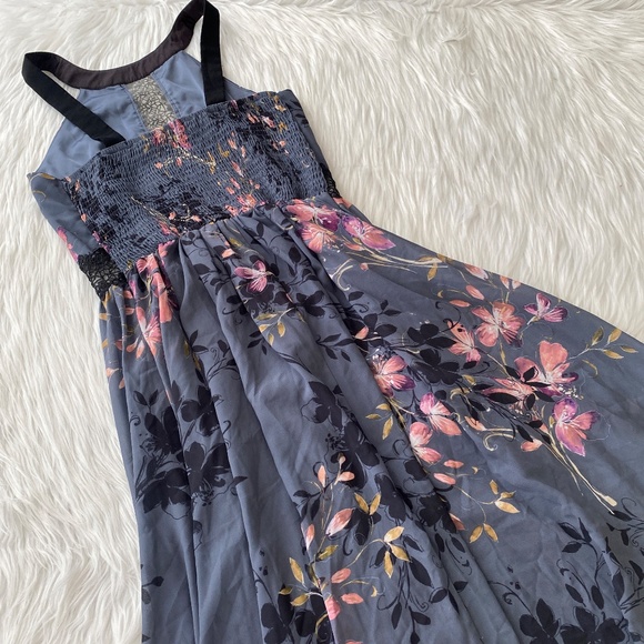 Little Mistress Floral Midi Dress in Gray and Pink - Picture 5 of 5
